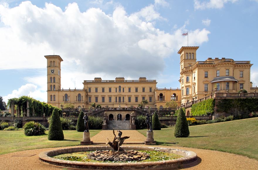 A Osborne House is featured prominently, complemented by a beautiful fountain that enhances the surrounding landscape